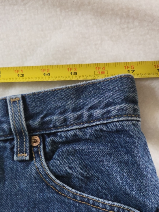Levi Strauss Signature Denim - Vintage Y2K Levi’s 550 Women's 16M Relaxed Fit Tapered Leg 100% Cotton Jeans